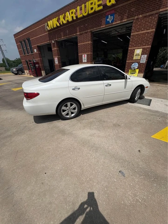 2005 Lexus ES 4th Gen - Image 2 of 6