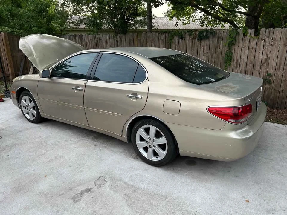 2005 Lexus ES 4th Gen - Image 4 of 9