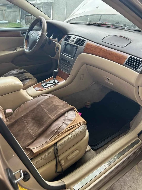 2005 Lexus ES 4th Gen - Image 6 of 9