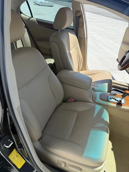 2005 Lexus ES 4th Gen - Image 14 of 18