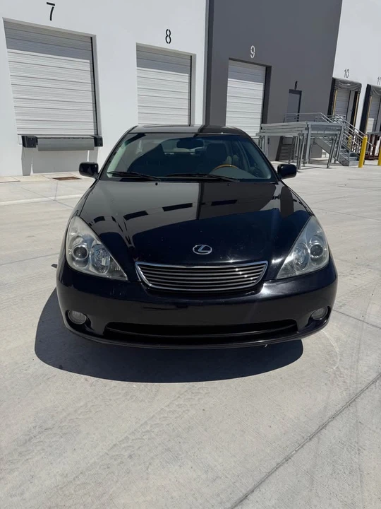 2005 Lexus ES 4th Gen - Image 2 of 18