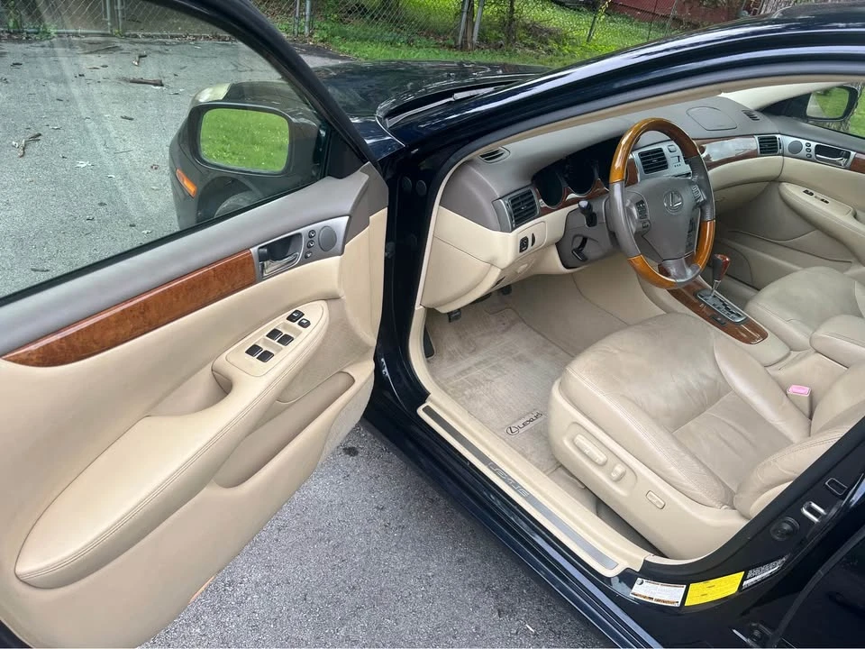 2005 Lexus ES 4th Gen - Image 10 of 17