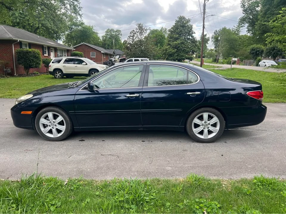 2005 Lexus ES 4th Gen - Image 3 of 17