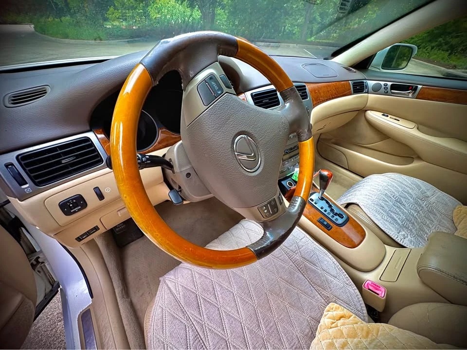 2005 Lexus ES 4th Gen - Image 3 of 13