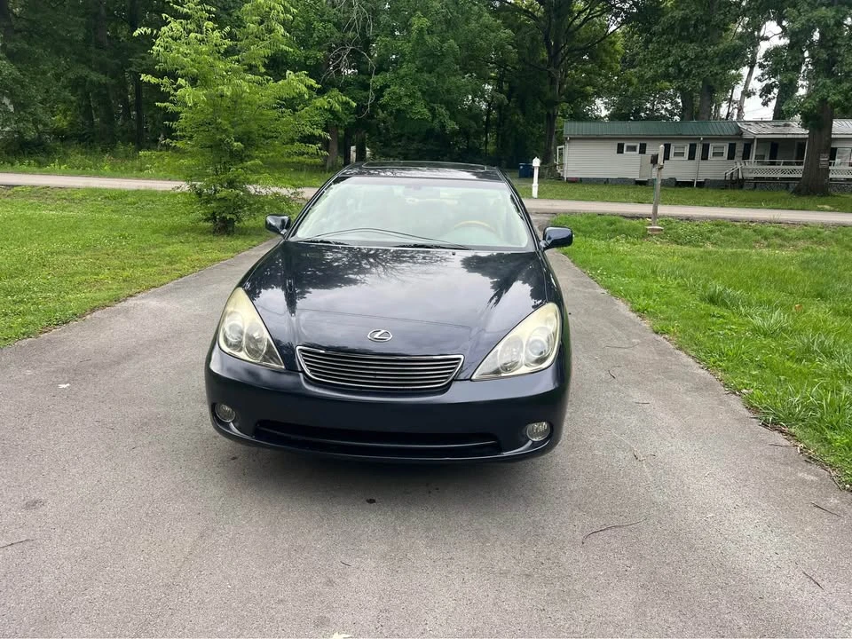 2005 Lexus ES 4th Gen - Image 8 of 17