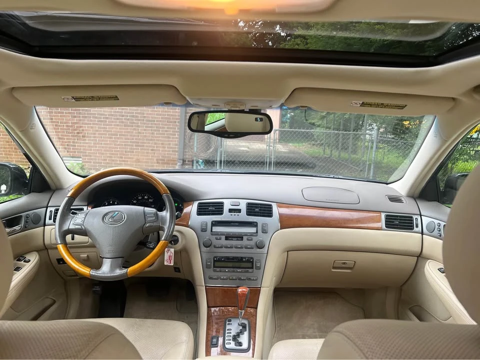 2005 Lexus ES 4th Gen - Image 14 of 17