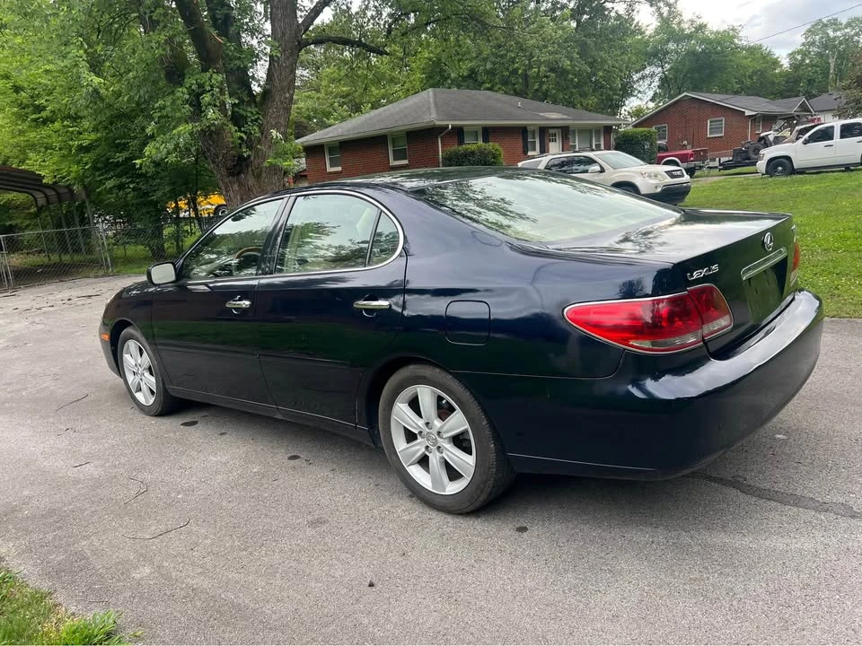 2005 Lexus ES 4th Gen - Image 2 of 17