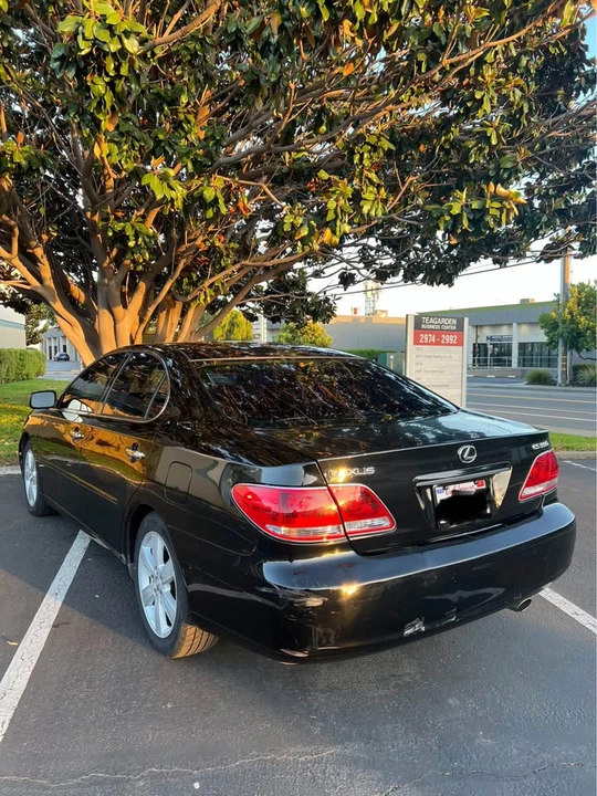 2005 Lexus ES 4th Gen - Image 4 of 9