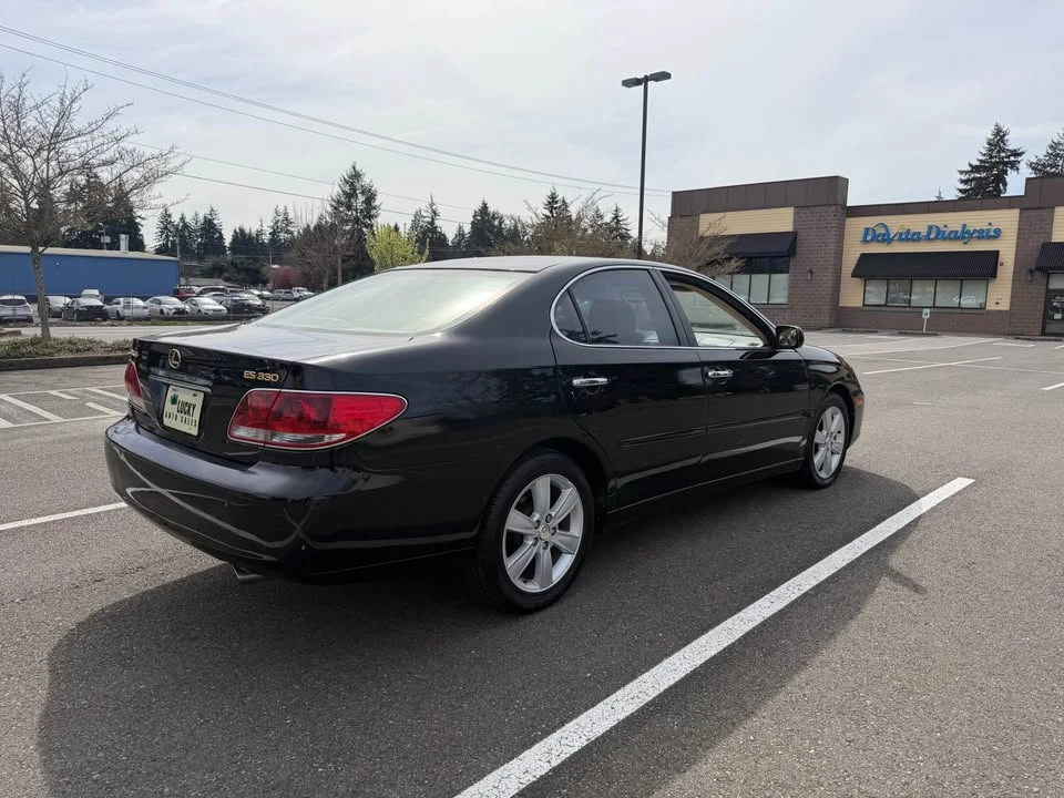 2005 Lexus ES 4th Gen - Image 4 of 11
