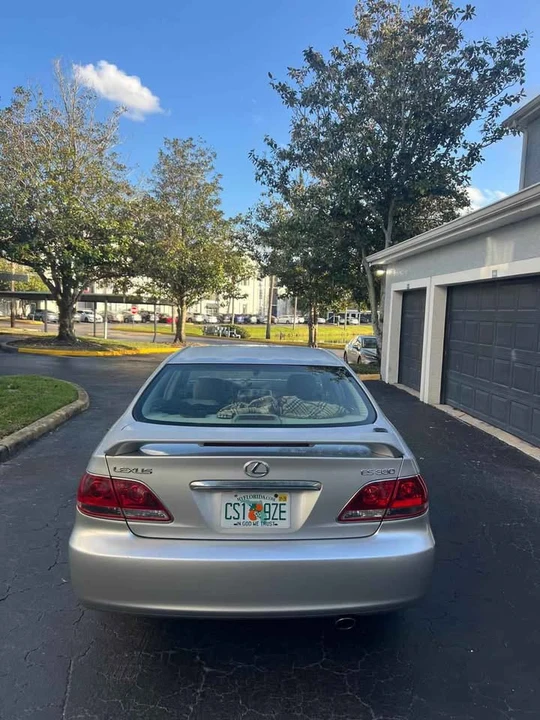2005 Lexus ES 4th Gen - Image 2 of 12