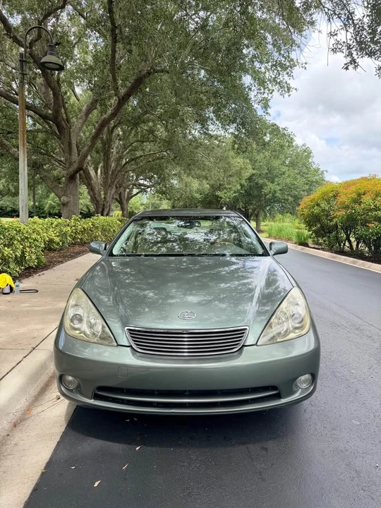 2005 Lexus ES 4th Gen - Image 4 of 15