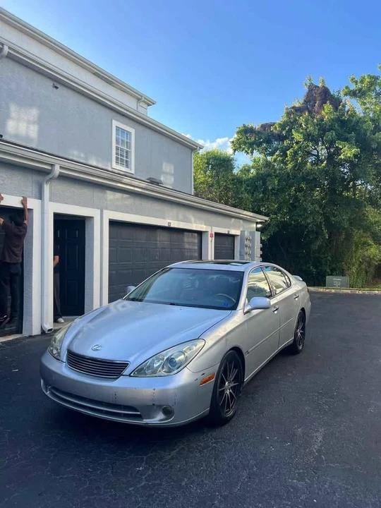 2005 Lexus ES 4th Gen - Image 9 of 12