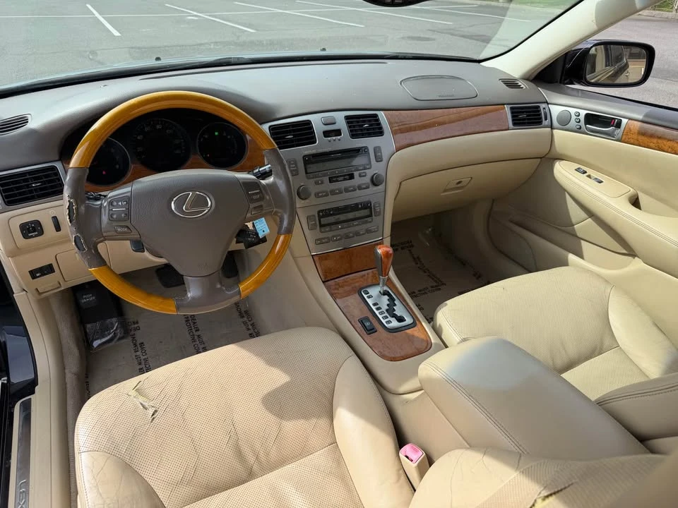 2005 Lexus ES 4th Gen - Image 9 of 11