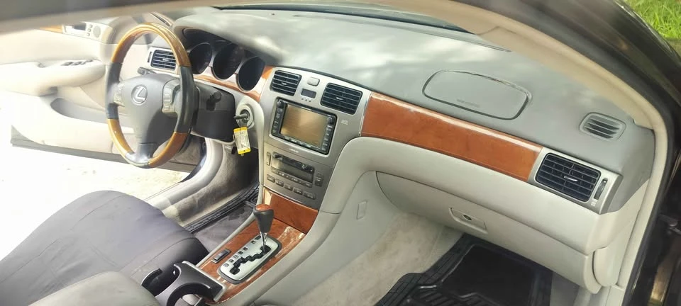 2005 Lexus ES 4th Gen - Image 18 of 18