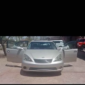 2005 Lexus ES 330 Sedan 4D
