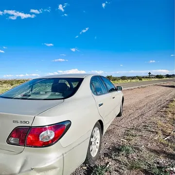 2005 Lexus ES 330 Sedan 4D