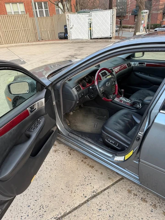 2005 Lexus ES 4th Gen - Image 6 of 9