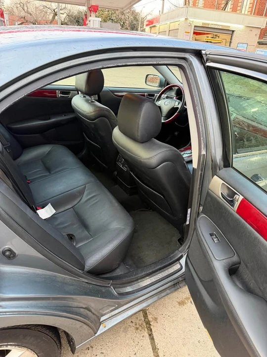 2005 Lexus ES 4th Gen - Image 8 of 9