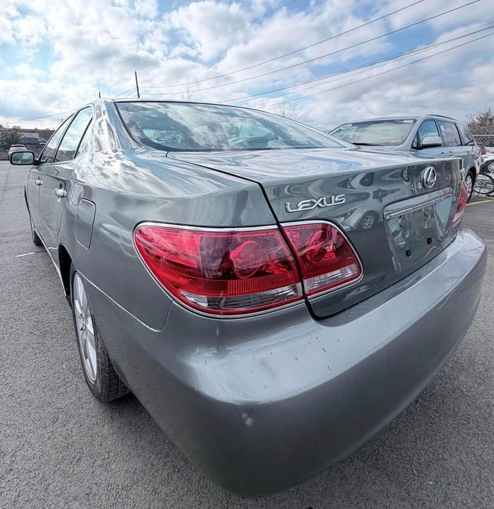 2005 Lexus ES 4th Gen - Image 7 of 16