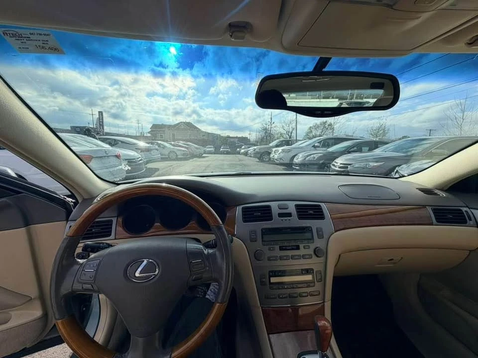 2005 Lexus ES 4th Gen - Image 14 of 16