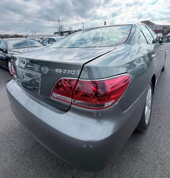 2005 Lexus ES 4th Gen - Image 8 of 16