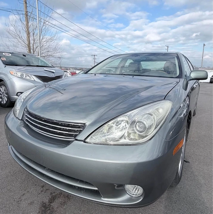 2005 Lexus ES 4th Gen - Image 2 of 16