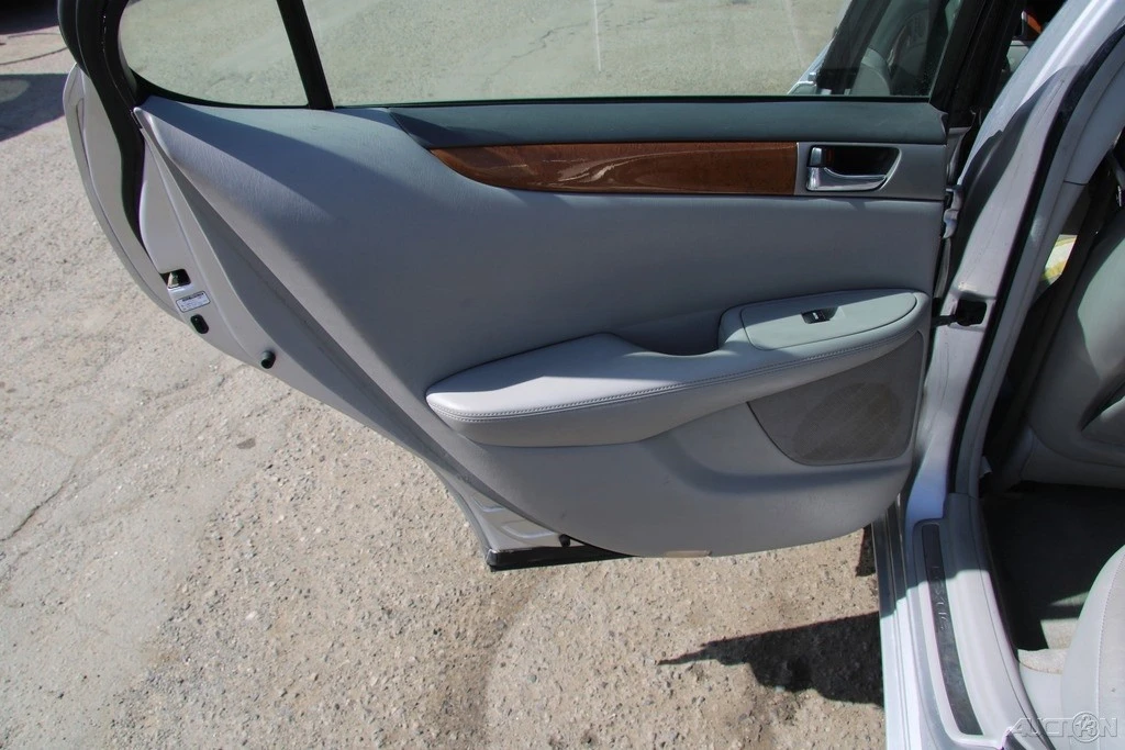 2005 Lexus ES 3rd Gen - Image 21 of 21