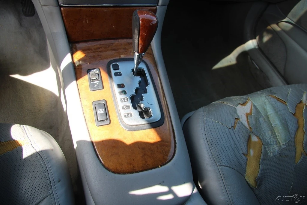 2005 Lexus ES 3rd Gen - Image 20 of 21