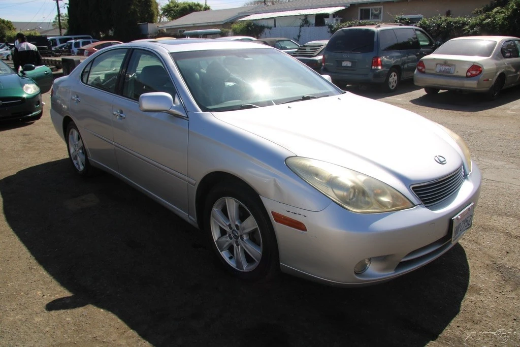 2005 Lexus ES 3rd Gen - Image 10 of 21