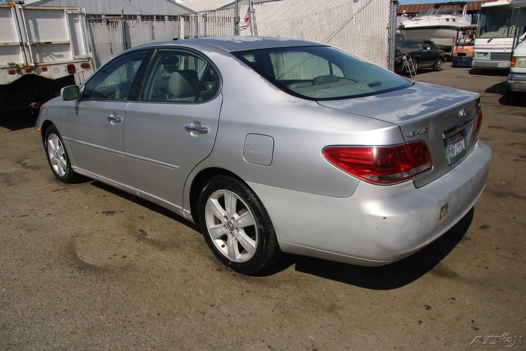 2005 Lexus ES 3rd Gen - Image 5 of 21