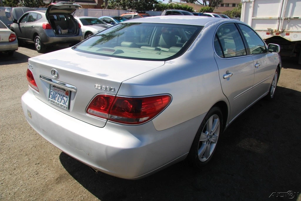 2005 Lexus ES 3rd Gen - Image 7 of 21
