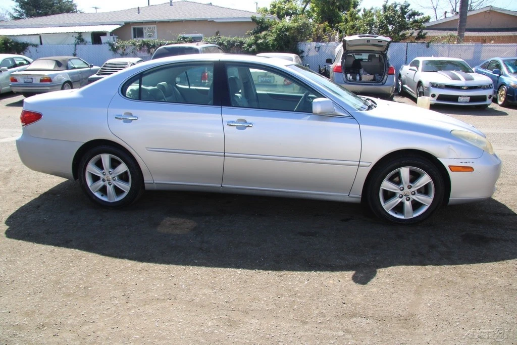 2005 Lexus ES 3rd Gen - Image 9 of 21