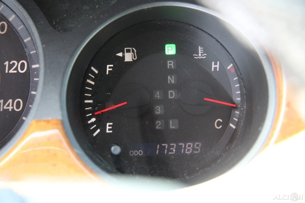 2005 Lexus ES 3rd Gen - Image 18 of 21