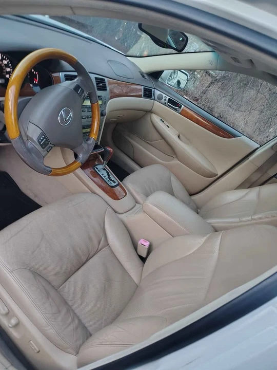 2005 Lexus ES 4th Gen - Image 5 of 9