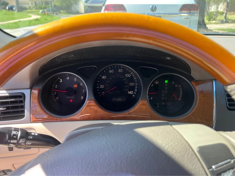 2005 Lexus ES 4th Gen - Image 6 of 10