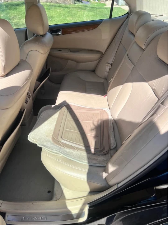 2005 Lexus ES 4th Gen - Image 3 of 10