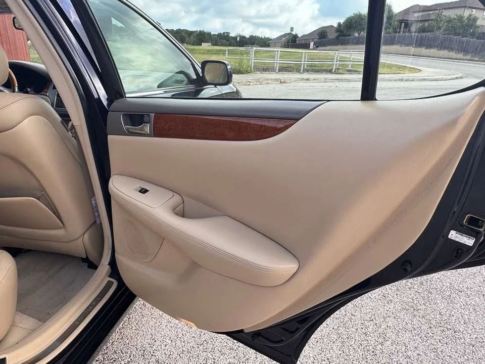 2005 Lexus ES 4th Gen - Image 13 of 20