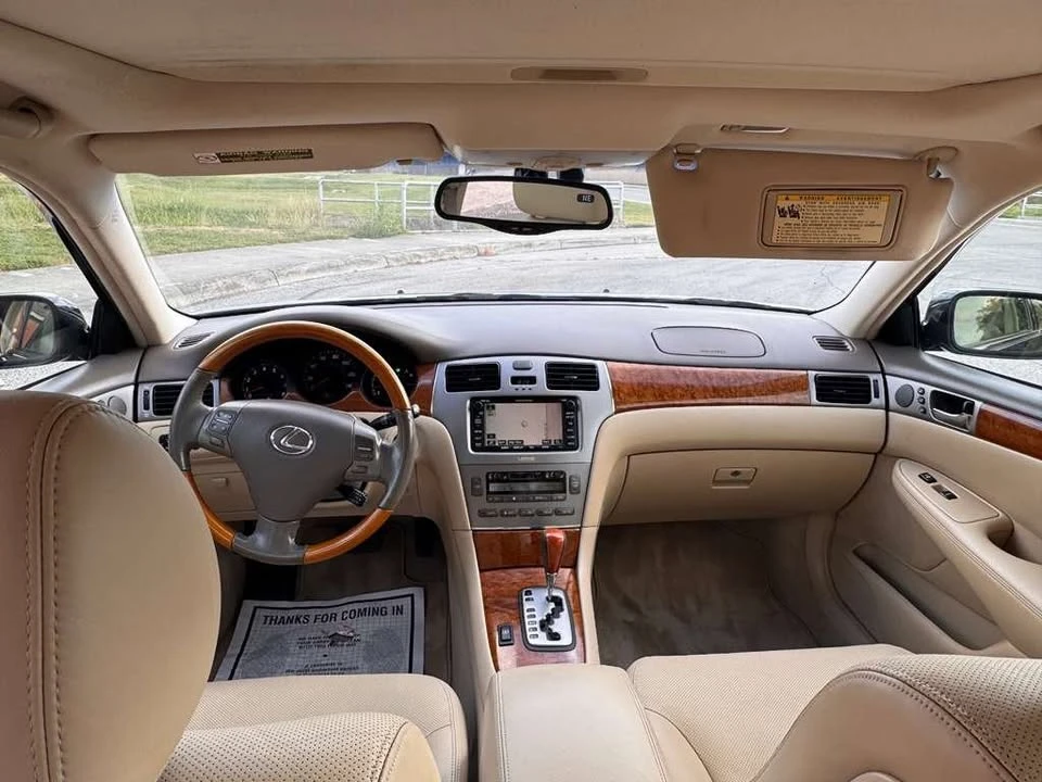 2005 Lexus ES 4th Gen - Image 12 of 20