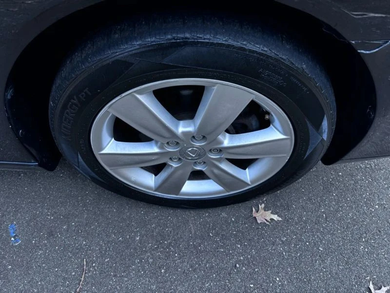 2005 Lexus ES 4th Gen - Image 9 of 12
