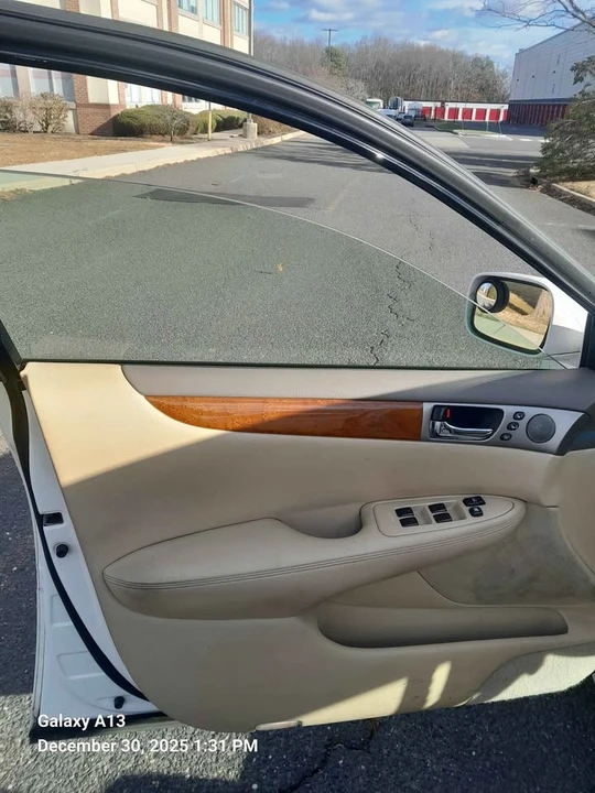 2005 Lexus ES 3rd Gen - Image 12 of 18