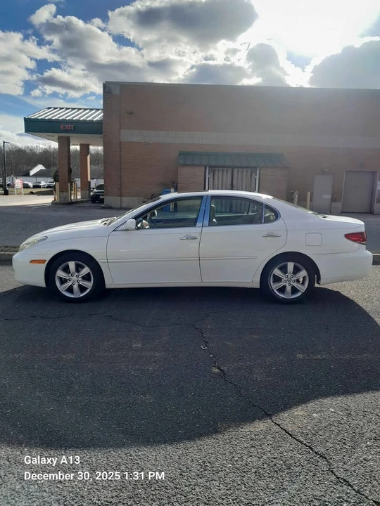 2005 Lexus ES 3rd Gen - Image 7 of 18