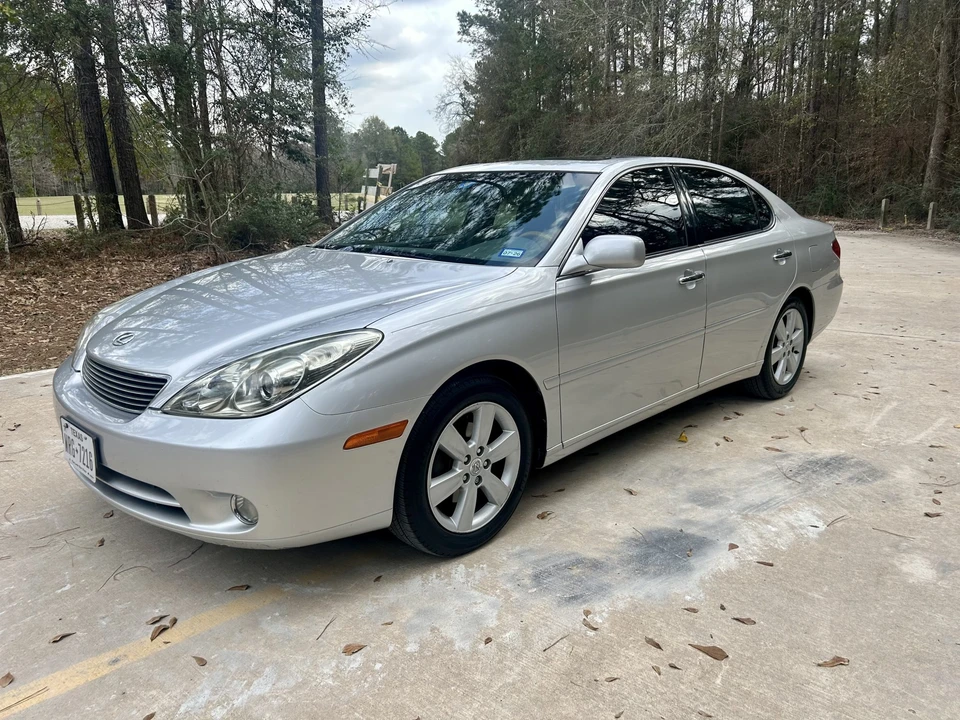 2005 Lexus ES 4th Gen - Image 2 of 31