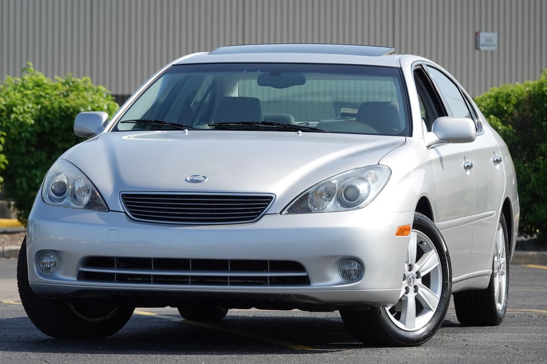 2005 Lexus ES 4th Gen - Image 3 of 31