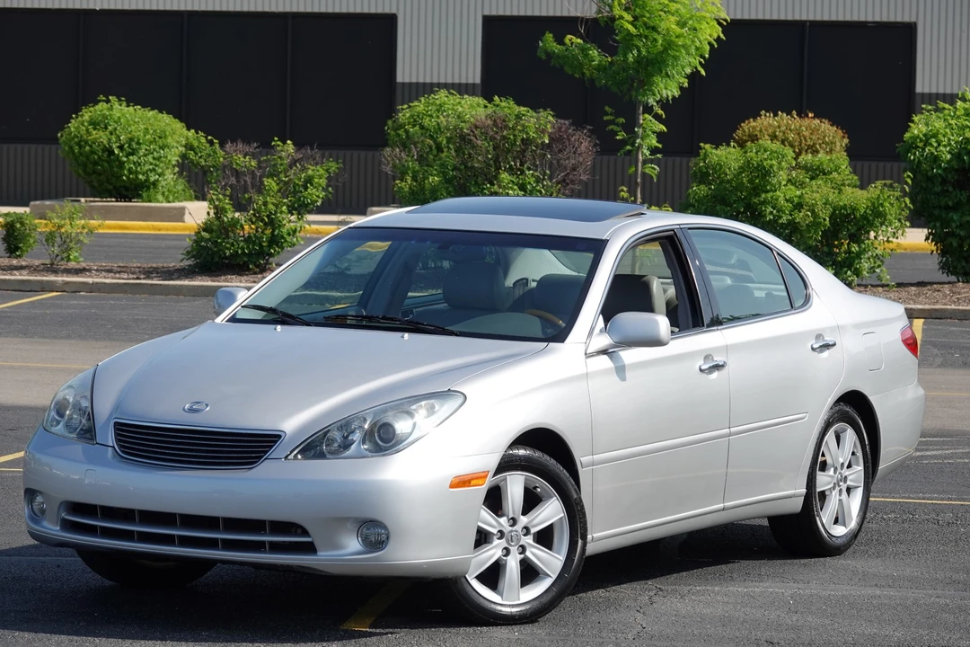 2005 Lexus ES 4th Gen - Image 9 of 31