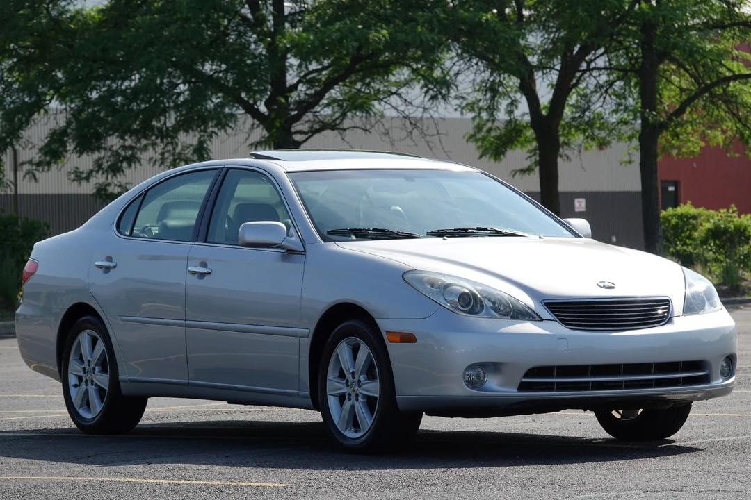2005 Lexus ES 4th Gen - Image 26 of 31