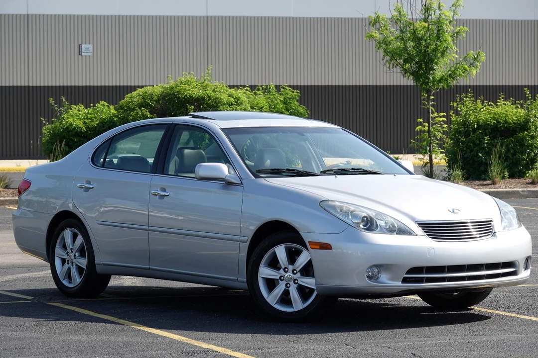 2005 Lexus ES 4th Gen - Image 25 of 31