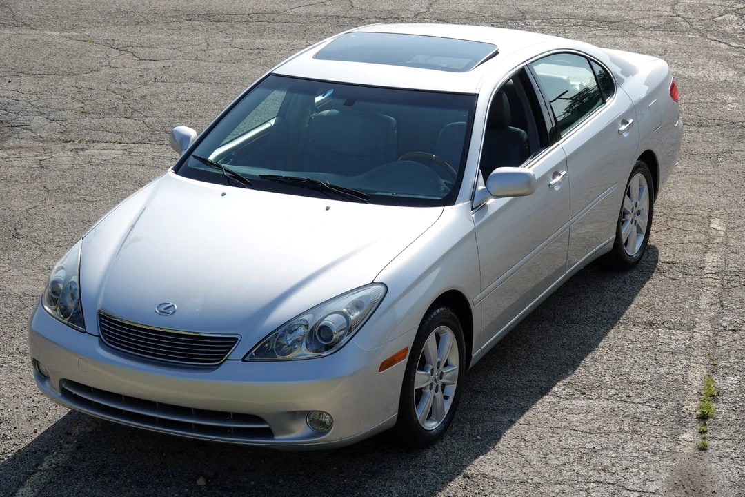 2005 Lexus ES 4th Gen - Image 8 of 31