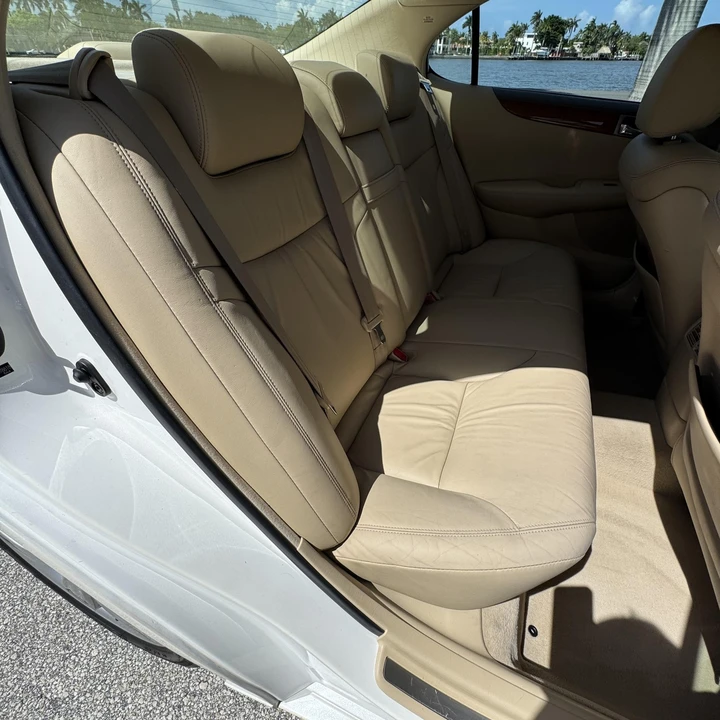 2005 Lexus ES 3rd Gen - Image 19 of 21