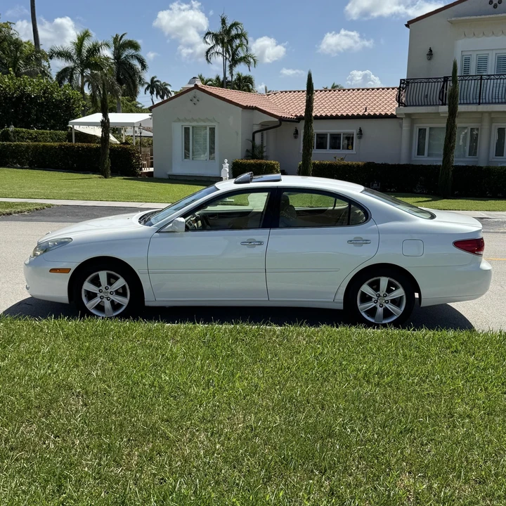 2005 Lexus ES 3rd Gen - Image 7 of 12