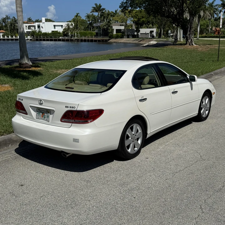 2005 Lexus ES 3rd Gen - Image 12 of 12